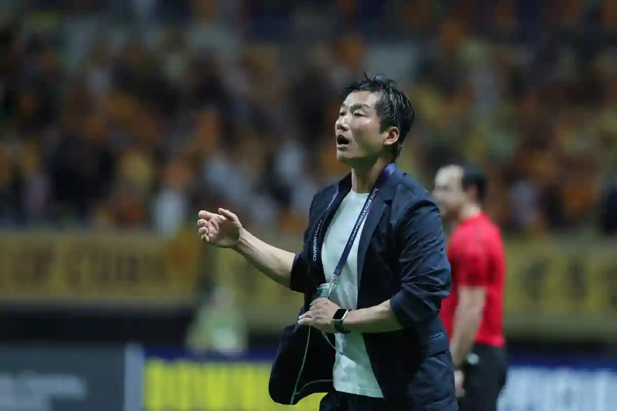 تصريحات استفزازية من مدرب غوانغجو الكوري قبل مواجهة الهلال في دوري أبطال آسيا