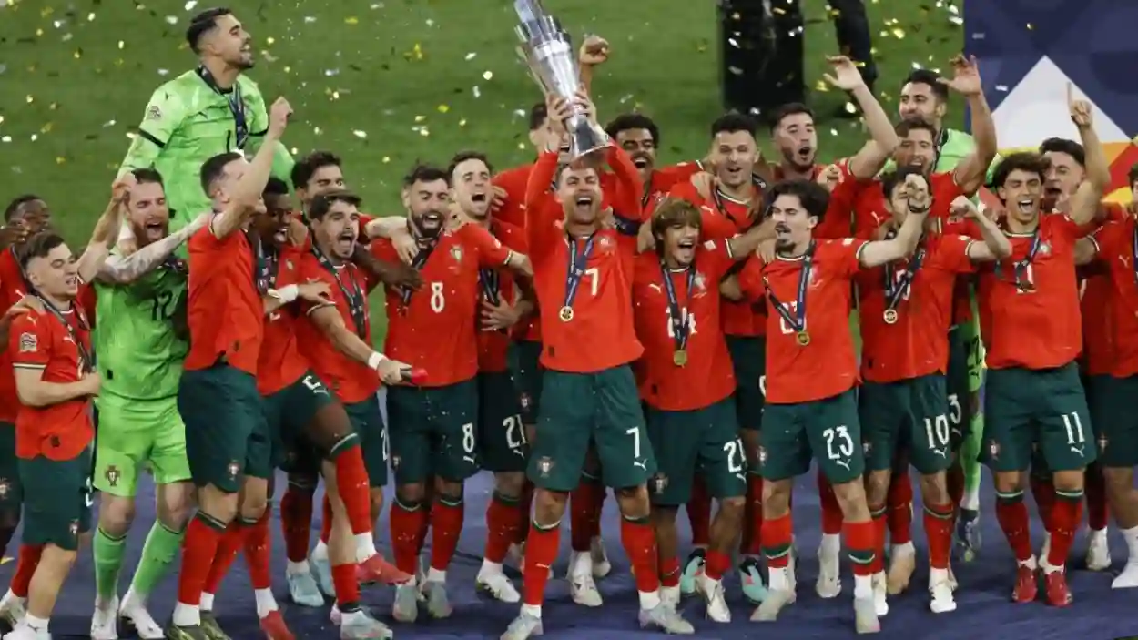 البرتغال