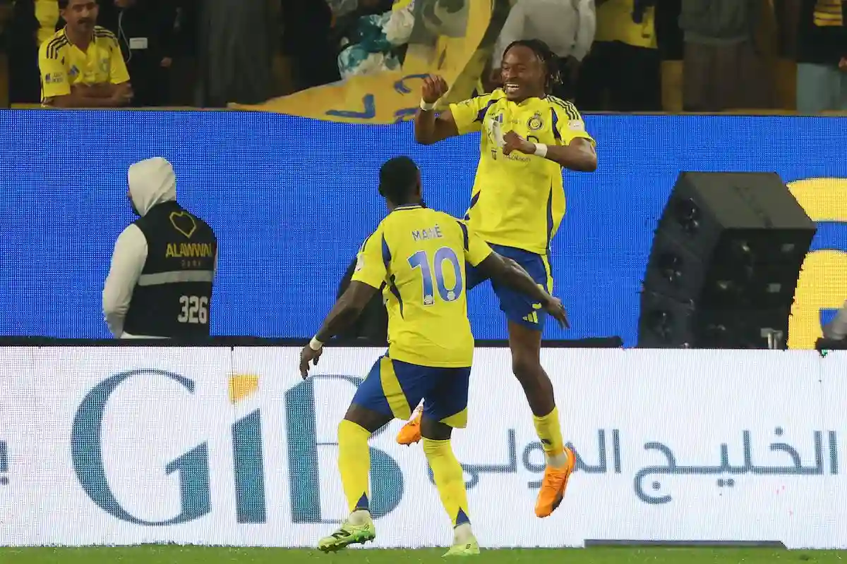 رئيس النصر الأسبق يدعم الفريق بشراء تذاكر الجماهير ضد يوكوهاما بـ 700 ألف ريال!!