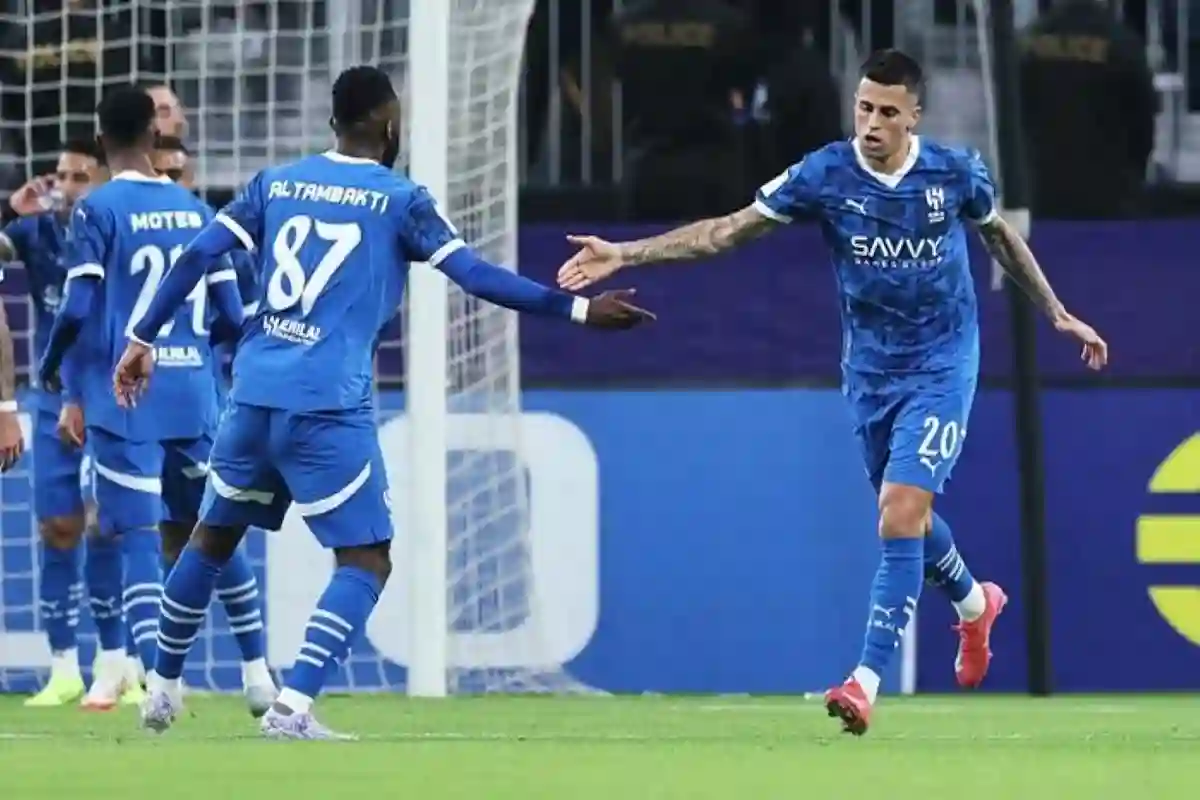 الهلال يستعيد نجم الفريق قبل موقعة ريال مدريد