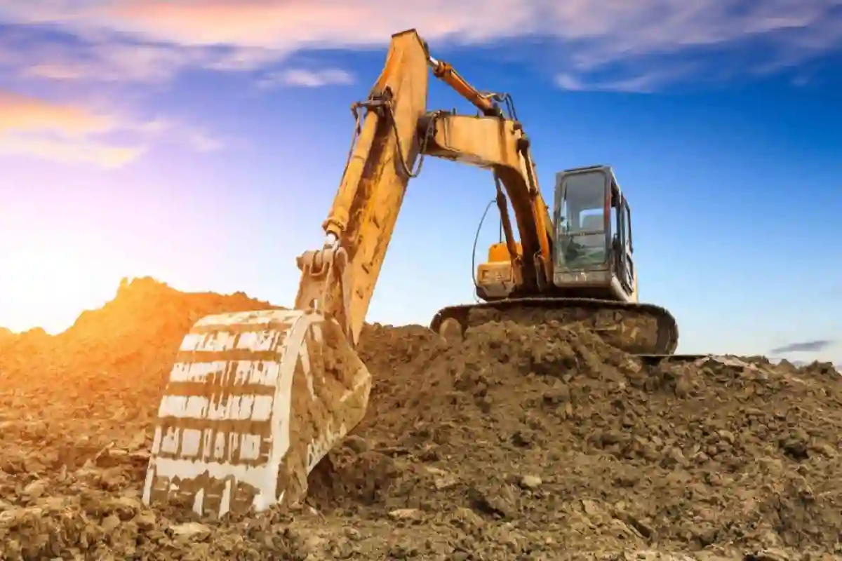 كود الطرق السعودي يضع ضوابط لأعمال الحفر 2025