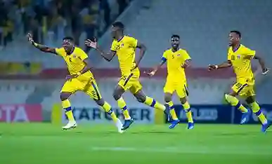 التعاون يقلب الطاولة على الرياض
