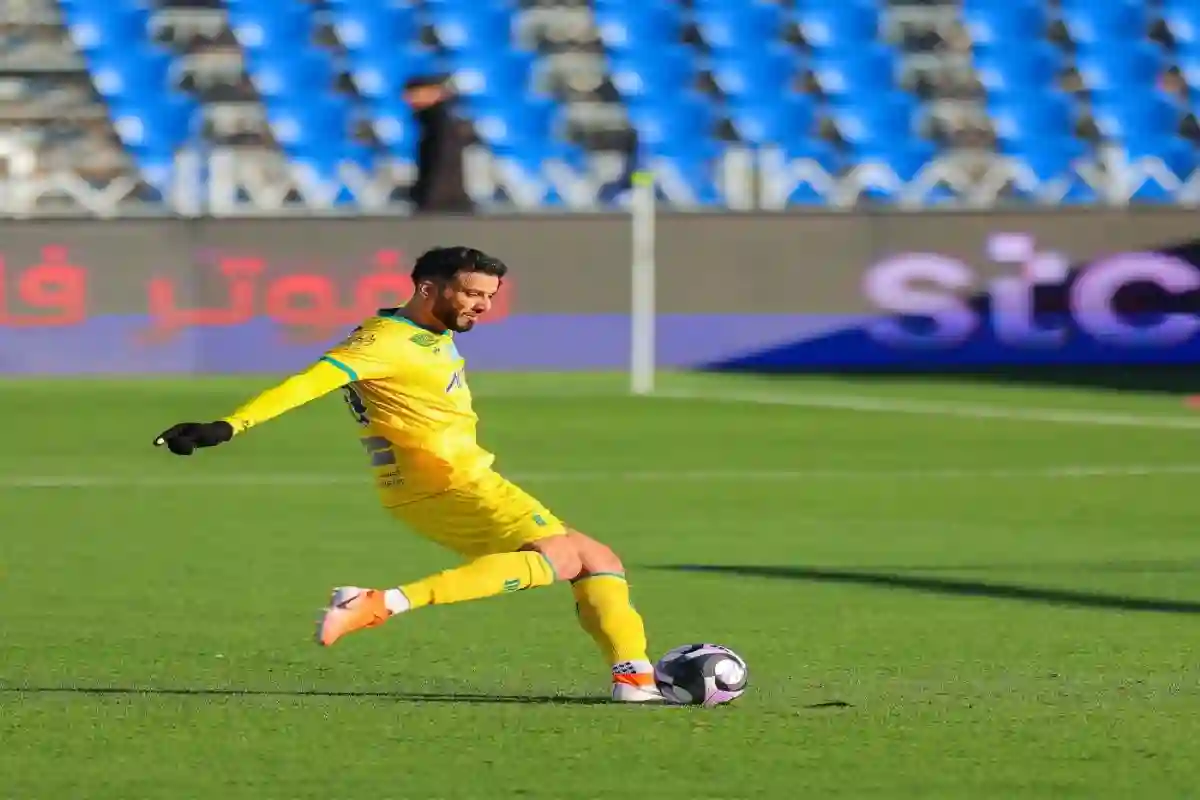 من هم أفضل 5 لاعبين في تاريخ الدوري السعودي للمحترفين؟ عمر السومة يعلن عن رأيه 