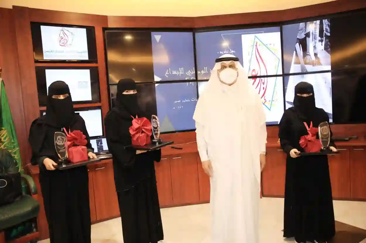 طالبات طب