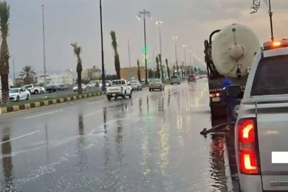الإنذار المبكر.. الأرصاد تطلق إنذار أصفر جديد في منطقة عسير حتى هذا الموعد