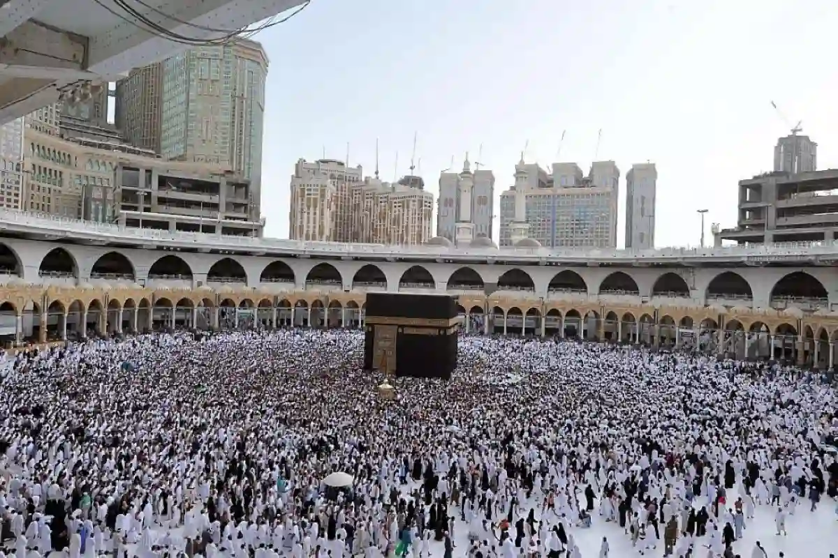 الثلاثاء هو آخر موعد للمغادرة وإيقاف تصاريح العمرة 2025